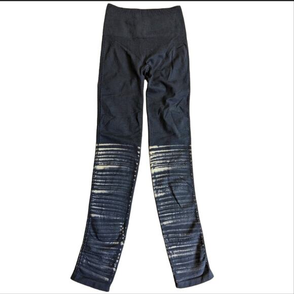 Free People Movement Mid Rise Barley There Washed Striped Yoga Legging NWOT - Picture 2 of 5